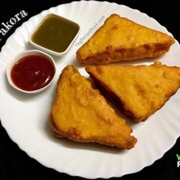 Bread Pakora Recipe | Aloo Bread Pakoda Recipe | Potato stuffed Bread Pakoda Recipe