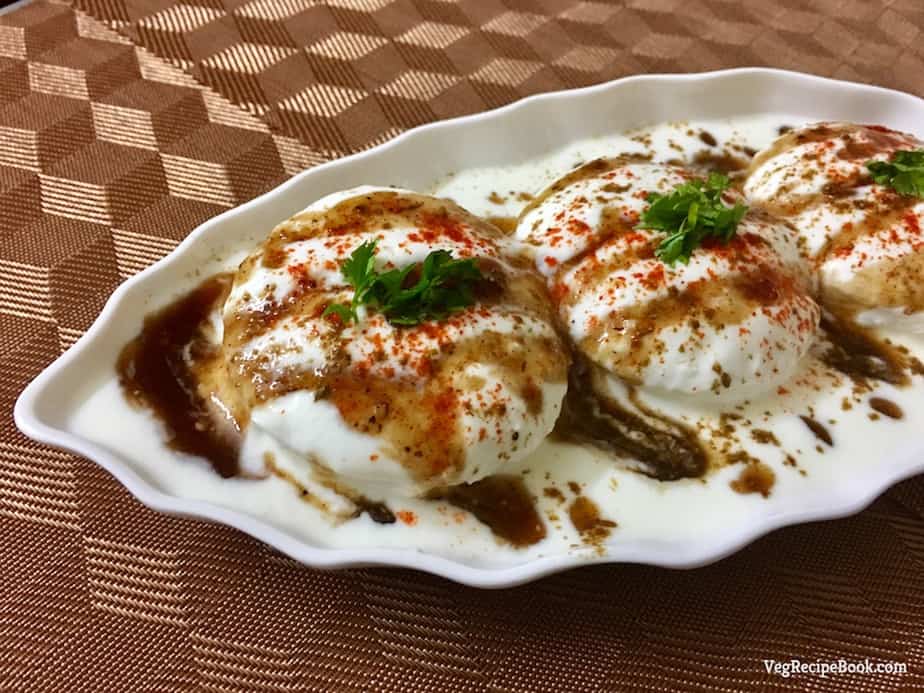 bread dahi vada recipe | instant dahi vada recipe | bread dahi bhalle recipe