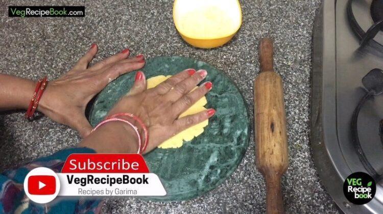 Makaee Roti Makka ki Roti Recipe | How to make Makki Roti -The Garus Kitchen