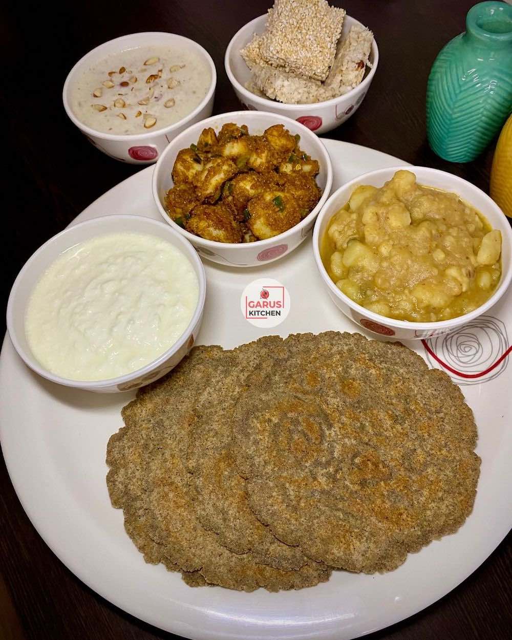 Singhara Atta Paratha Recipe | Navratri Thali Recipe