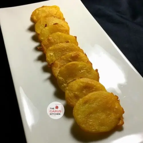 aloo pakoda recipe | how to make potato pakora | potato fritters recipe