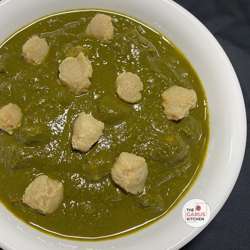 soya palak curry recipe | soya chunks spinach curry recipe