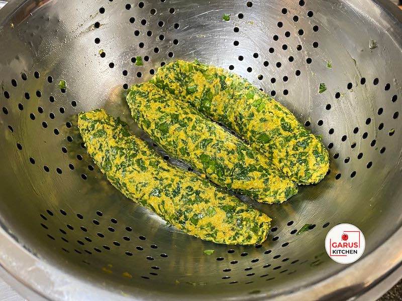 steamed palak ke patode