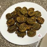 arbi ke patode recipe | taro leaves roll | rikwach recipe | colocasia leaves roll recipe