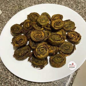arbi ke patode recipe | taro leaves roll | rikwach recipe | colocasia leaves roll recipe